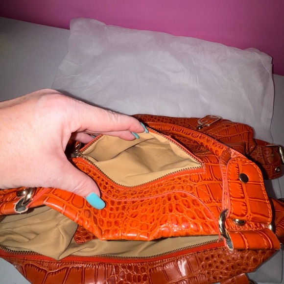Array Orange Shoulder Bag with Textured Design - Picture 11 of 16